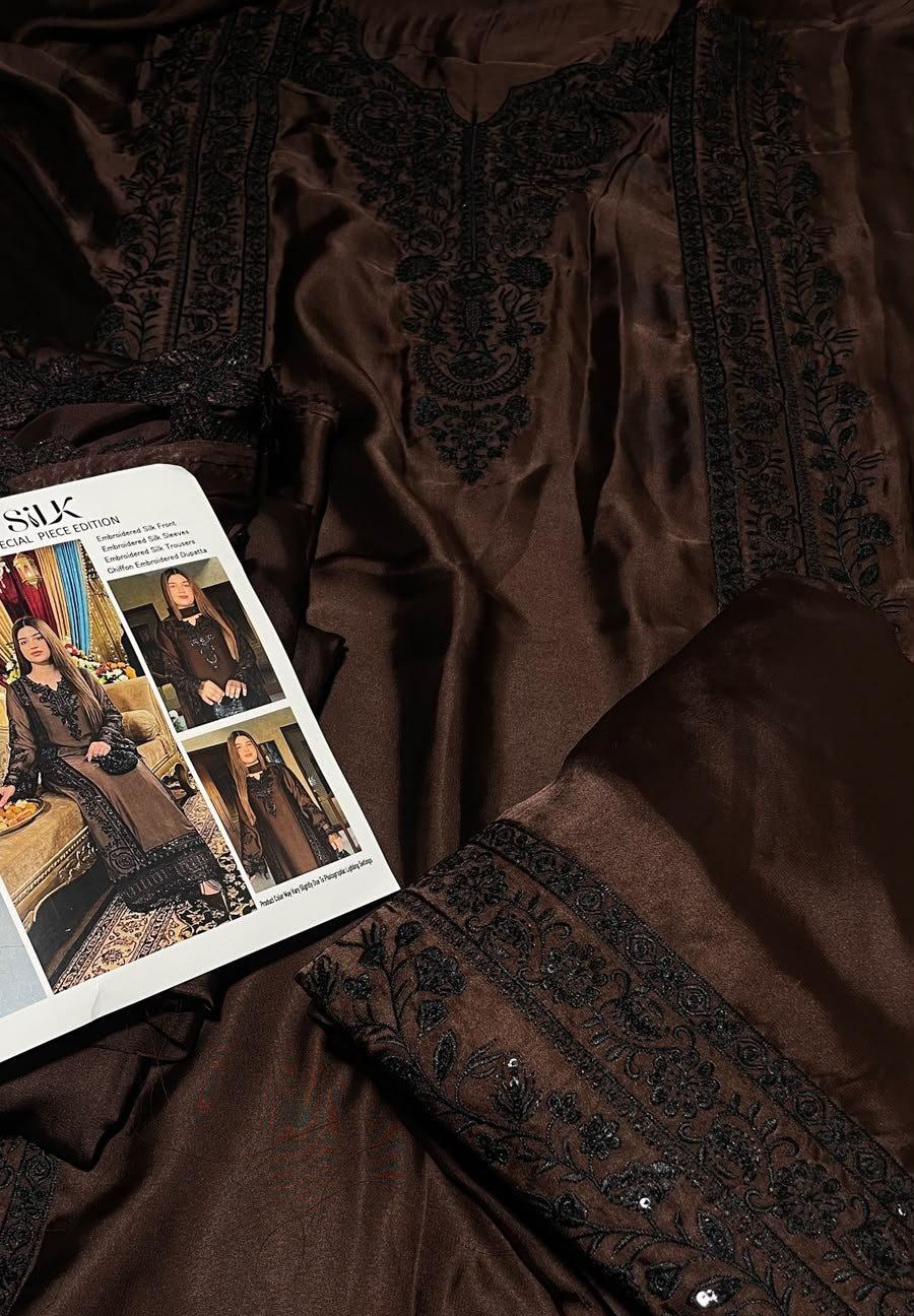 IZNIK SILK MOST TRENDING 3 PIECE ARTICLE