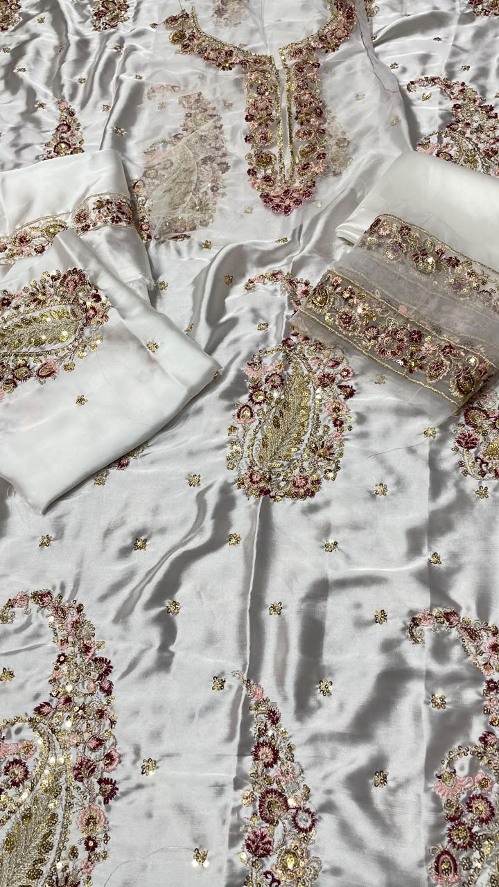ETHNIC MOST DEMANDING SILK EMBROIDERED 2 PIECE ARTICLE