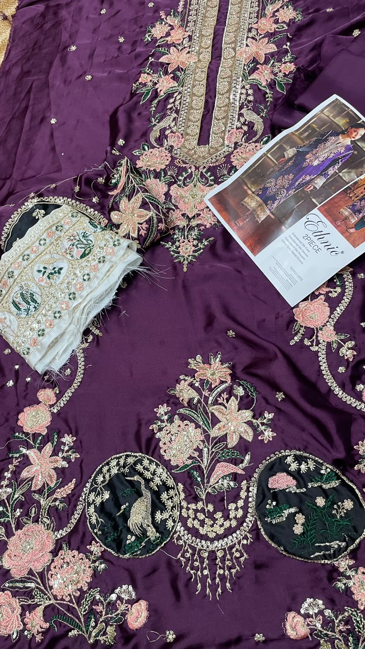 ETHNIC APPLICK WORK KAFTAAN 2 PIECE SILK ARTICLE