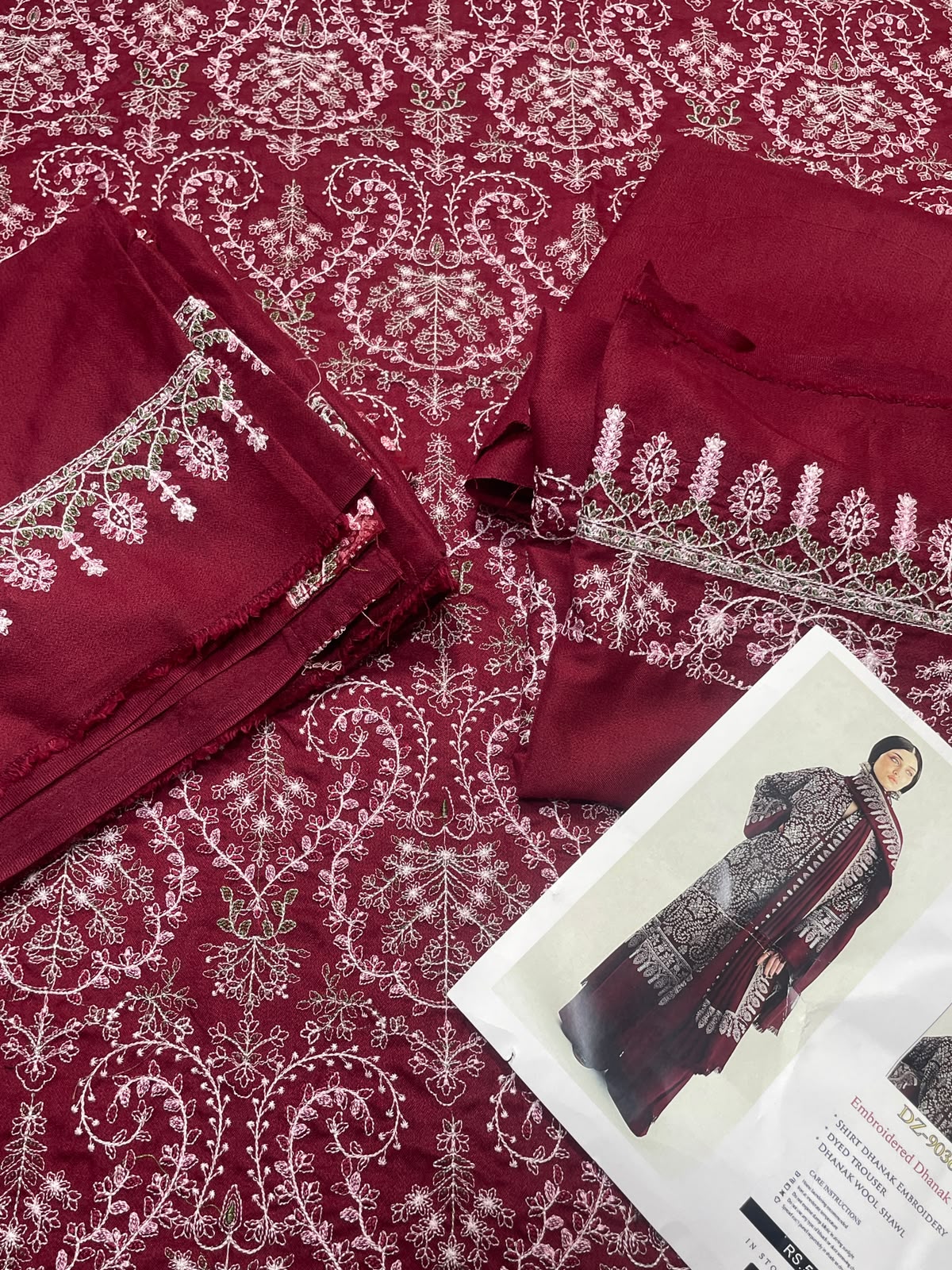 DHANAK EMBROIDERED 3 PIECE ARTICLE